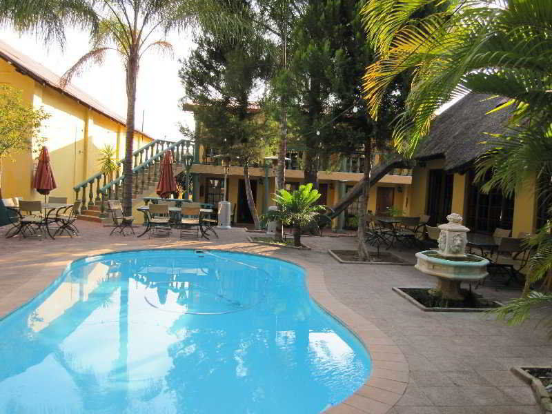 Makalani Hotel Tsumeb Exterior photo